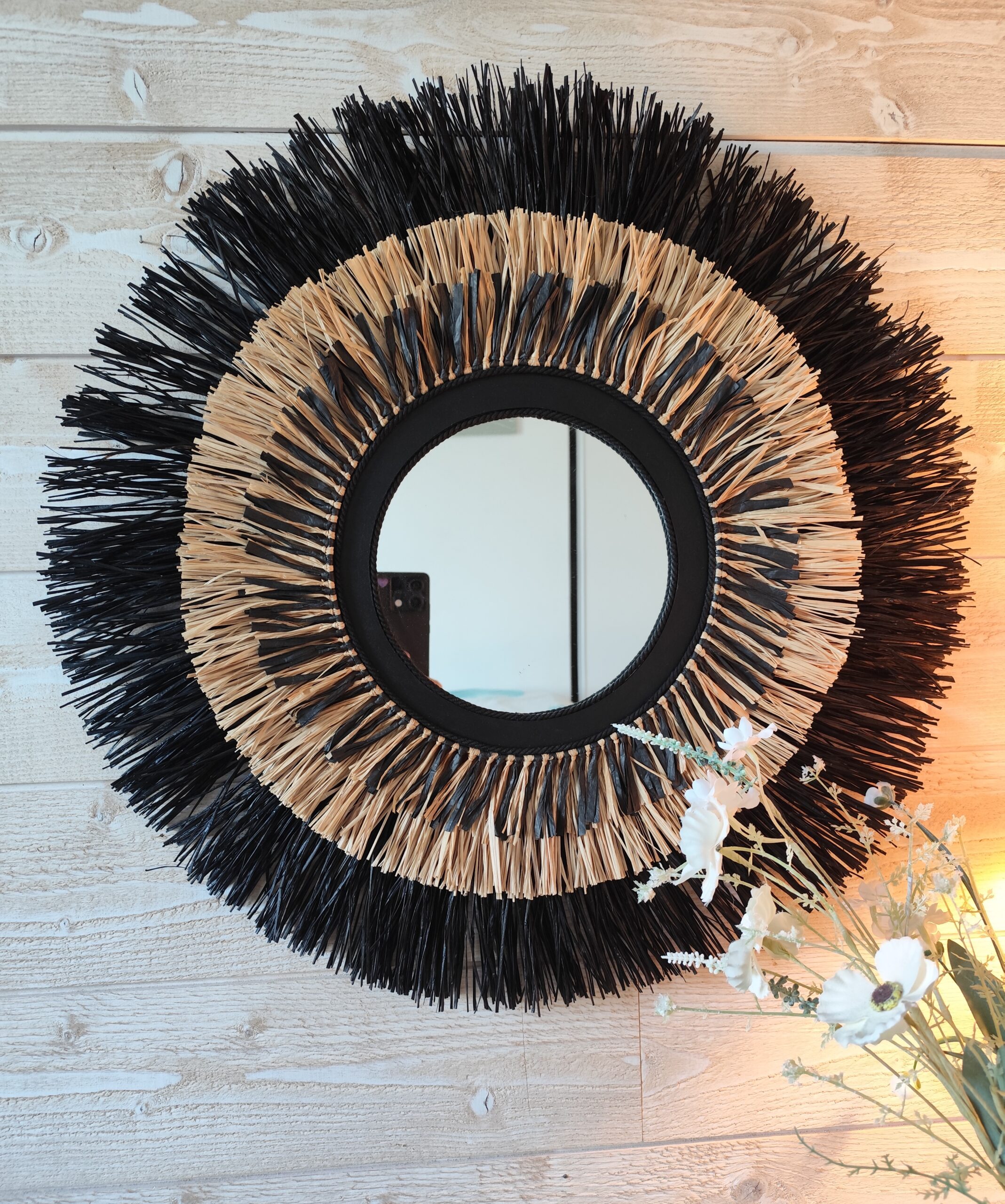 Miroir bicolor sur 3 niveaux de raphia naturel et noir Ju0200