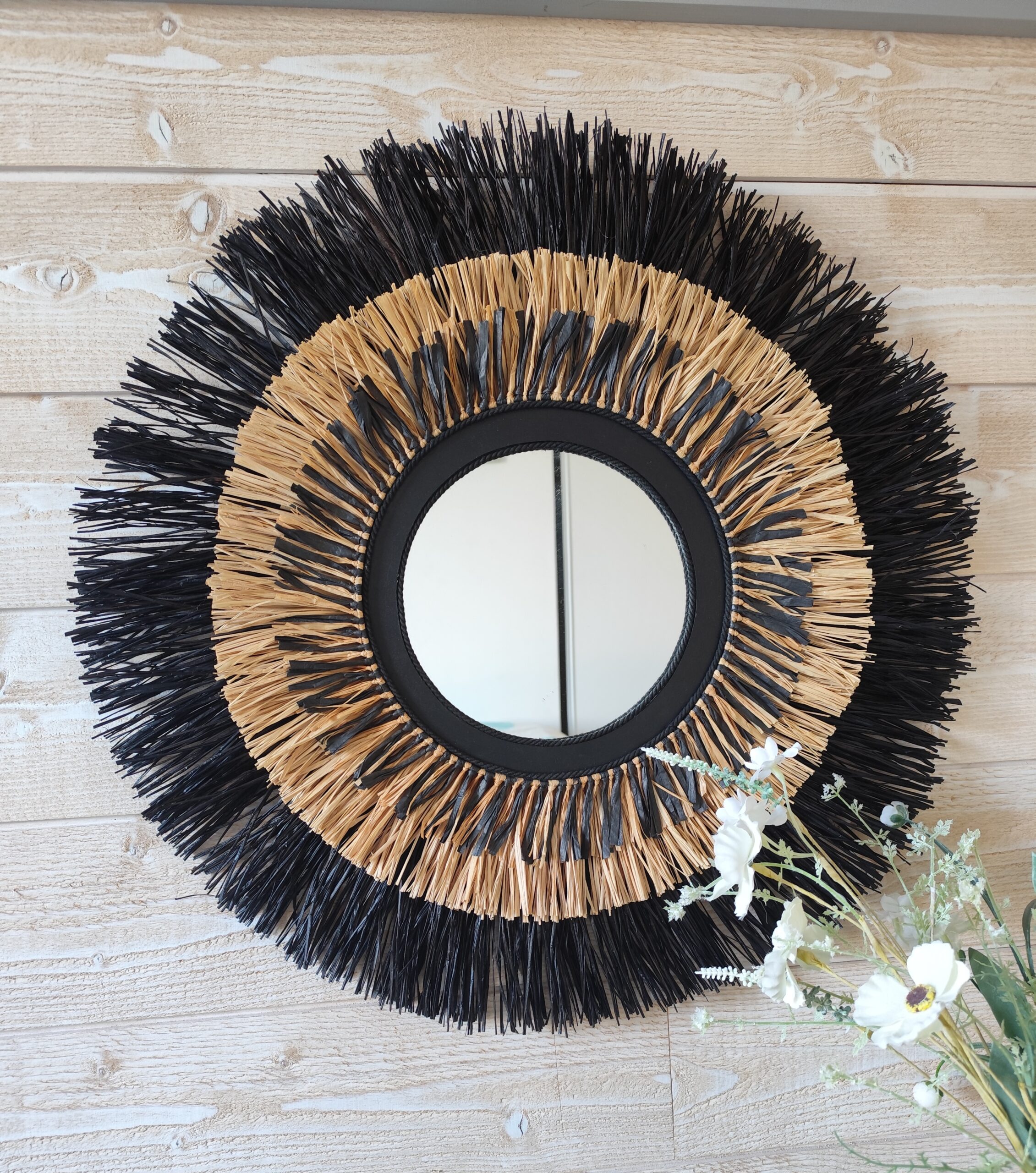 Miroir bicolor sur 3 niveaux de raphia naturel et noir Ju0200