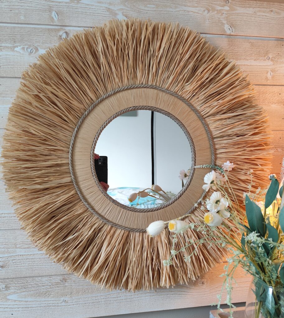 Cadeau Noël.Grand Miroir rond en raphia naturel cerné d'un bord en bois Ju0171